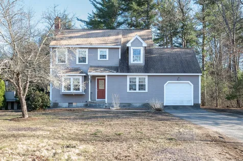 113 Pinecrest Road Litchfield NH 03052