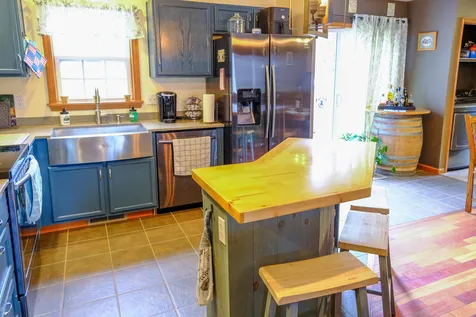 74 Pratt Hill Cavendish VT 05153