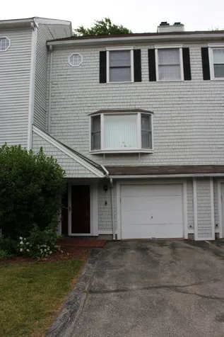 68 Stillwater Drive Nashua NH 03062