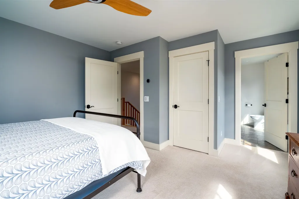 449 Thomas Lane Stowe VT 05672