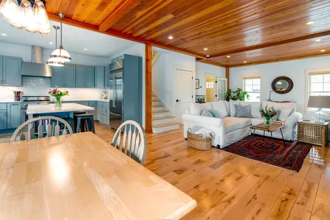 449 Thomas Lane Stowe VT 05672