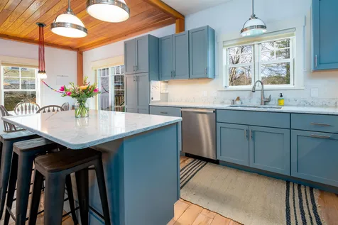 449 Thomas Lane Stowe VT 05672