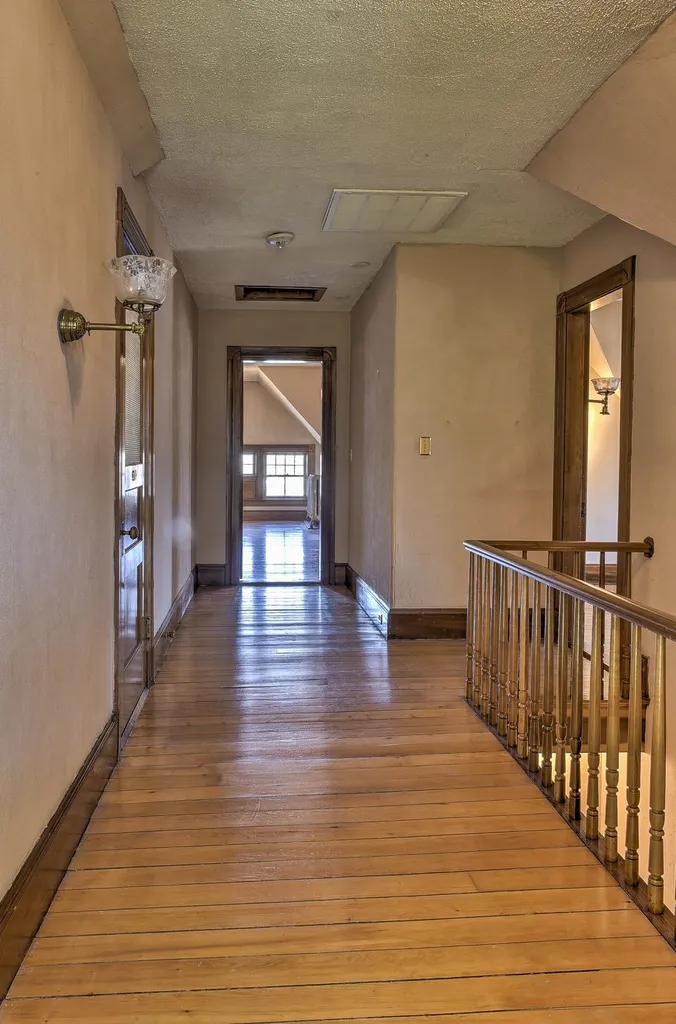 122 Court Street Keene NH 03431