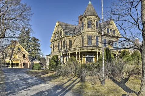 122 Court Street Keene NH 03431