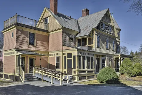 122 Court Street Keene NH 03431