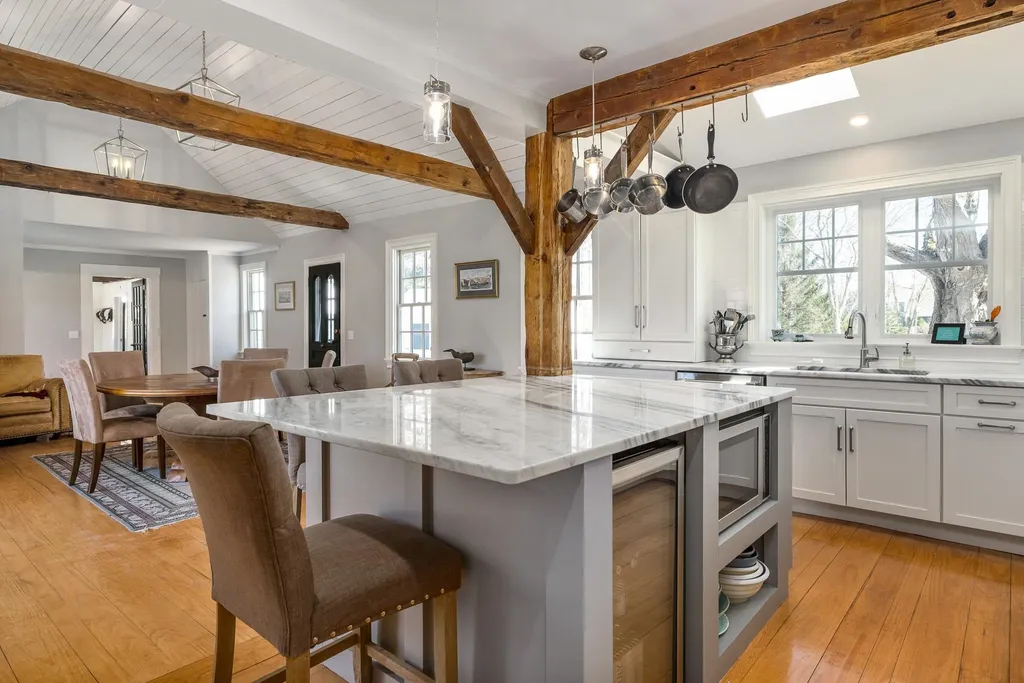 173 Atlantic Avenue North Hampton NH 03862