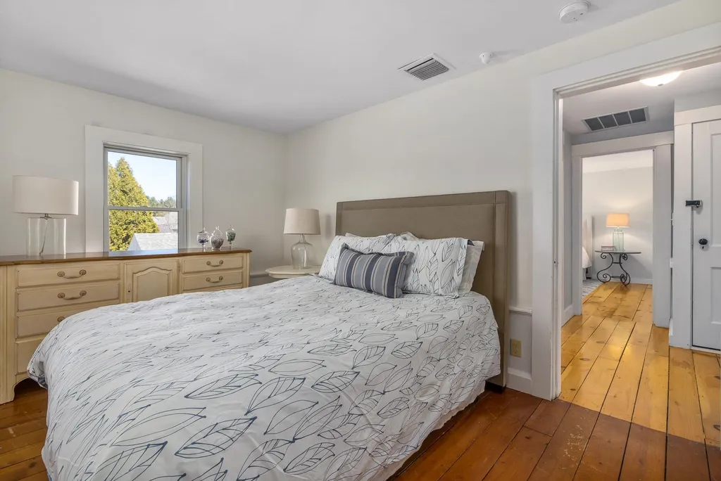173 Atlantic Avenue North Hampton NH 03862