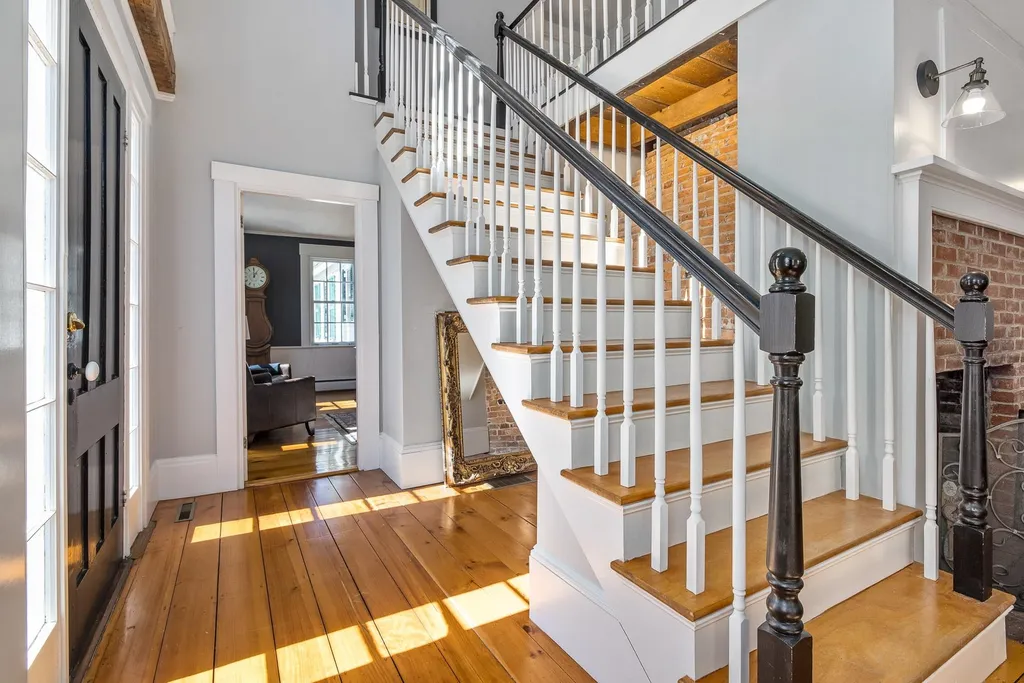173 Atlantic Avenue North Hampton NH 03862