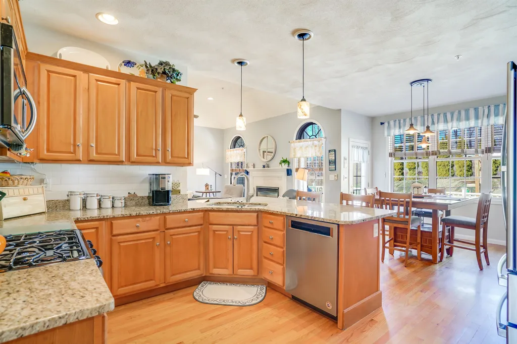 18 Johnson Street Windham NH 03087
