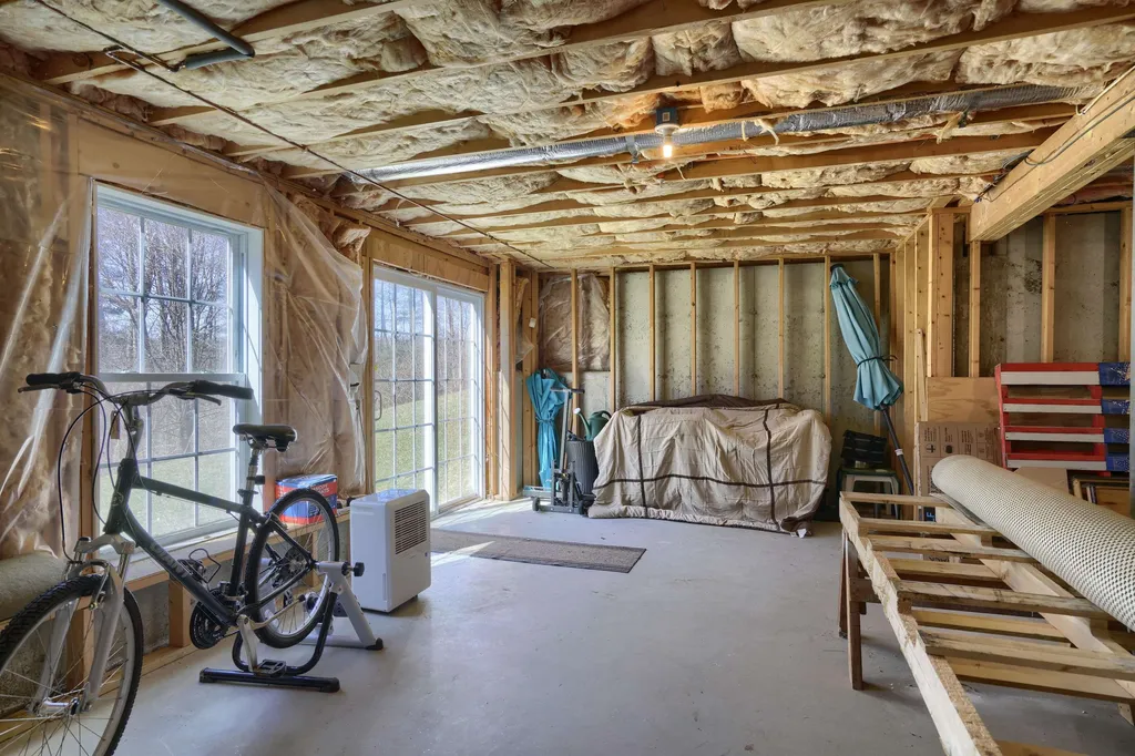 18 Johnson Street Windham NH 03087