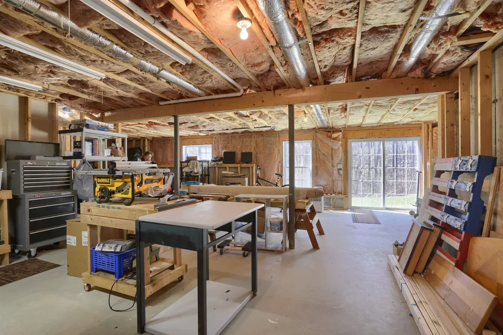 18 Johnson Street Windham NH 03087