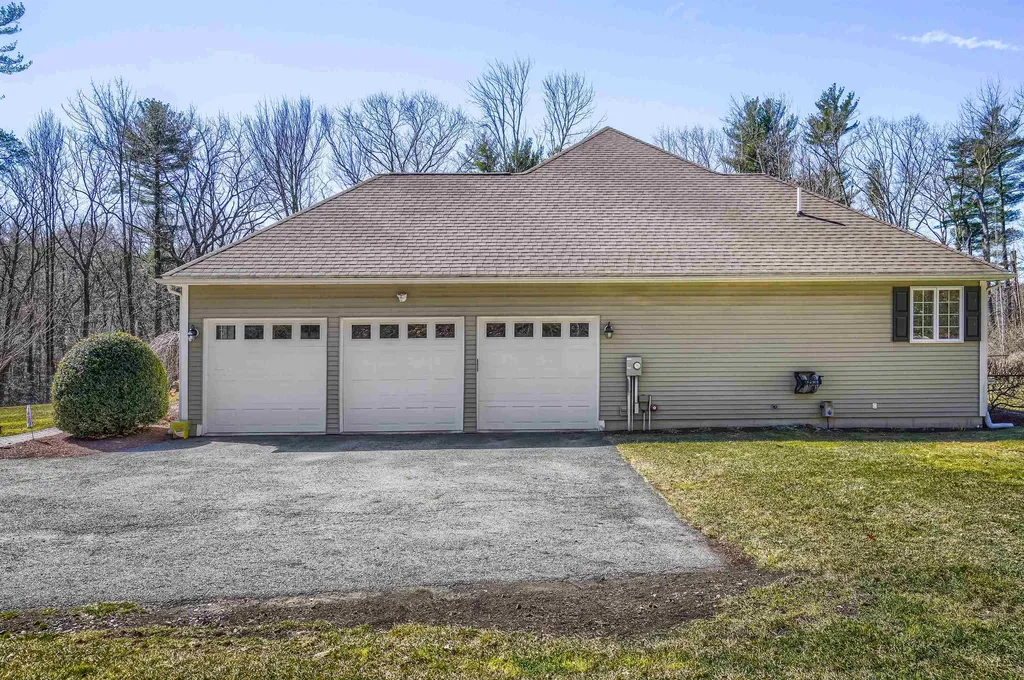 18 Johnson Street Windham NH 03087