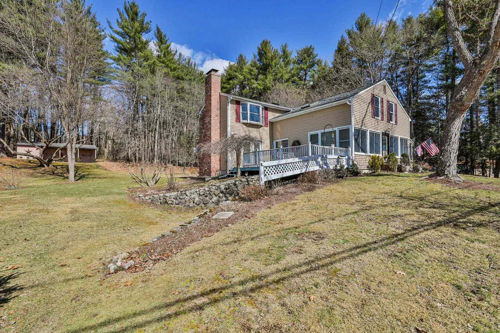 56 Flint Pond Drive Hollis NH 03049