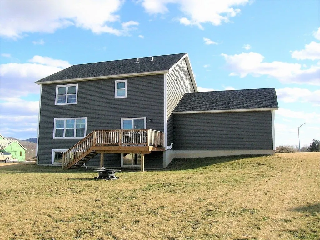 203 Commodore Drive Vergennes VT 05491