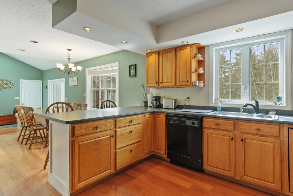 101 Anderson Hill Road Enfield NH 03748