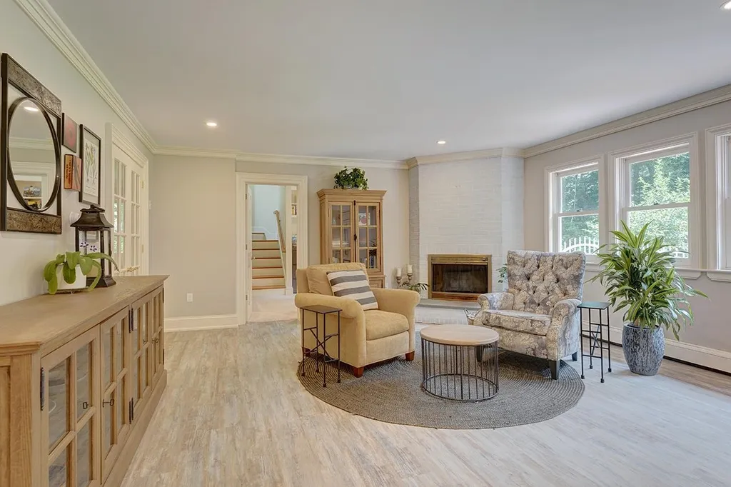 32 Bradley Lane North Hampton NH 03862