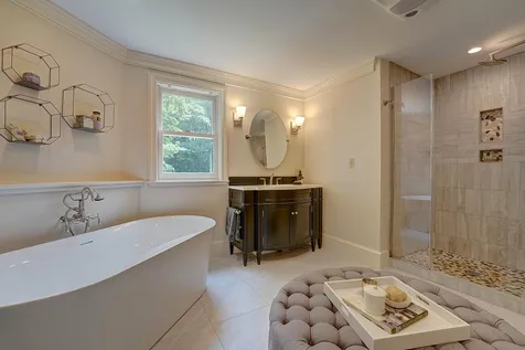 32 Bradley Lane North Hampton NH 03862