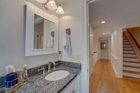 32 Bradley Lane North Hampton NH 03862