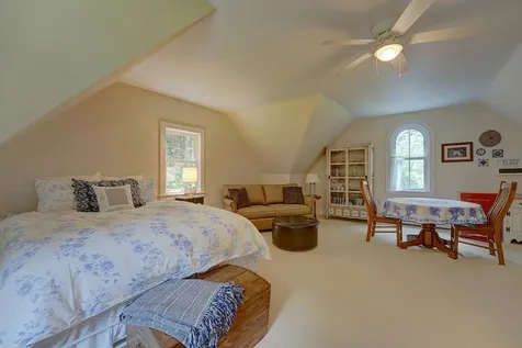 32 Bradley Lane North Hampton NH 03862