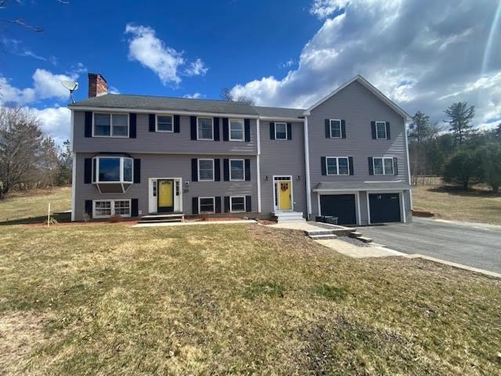 25 Riverview Circle Litchfield NH 03052