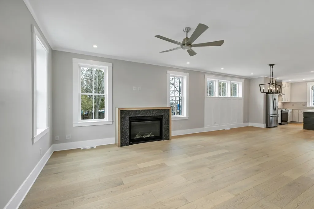 95 Brewster Street Portsmouth NH 03801