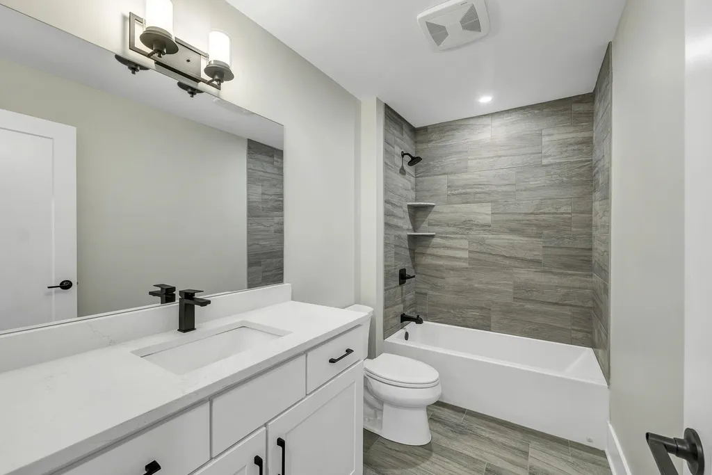 95 Brewster Street Portsmouth NH 03801