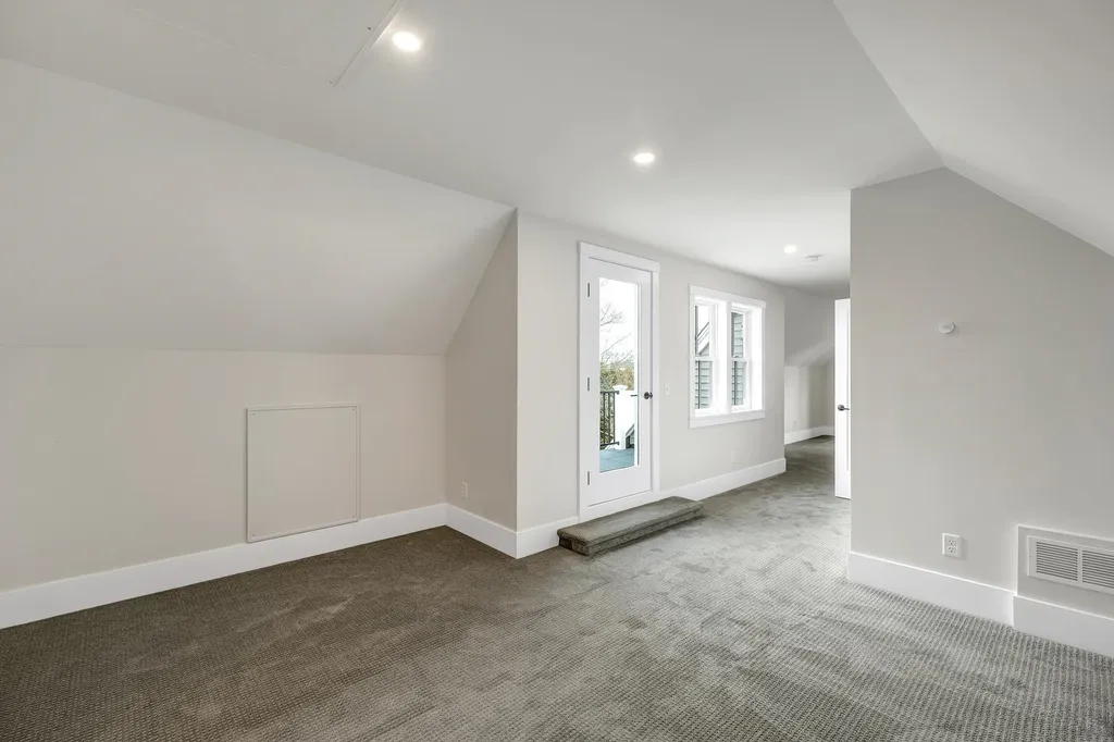 95 Brewster Street Portsmouth NH 03801