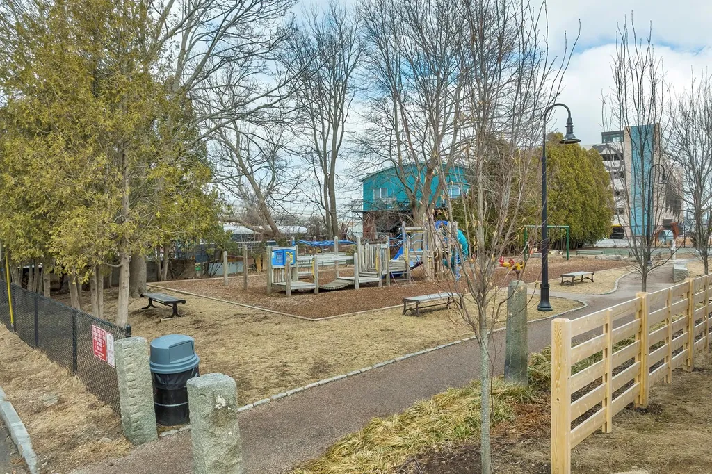 95 Brewster Street Portsmouth NH 03801
