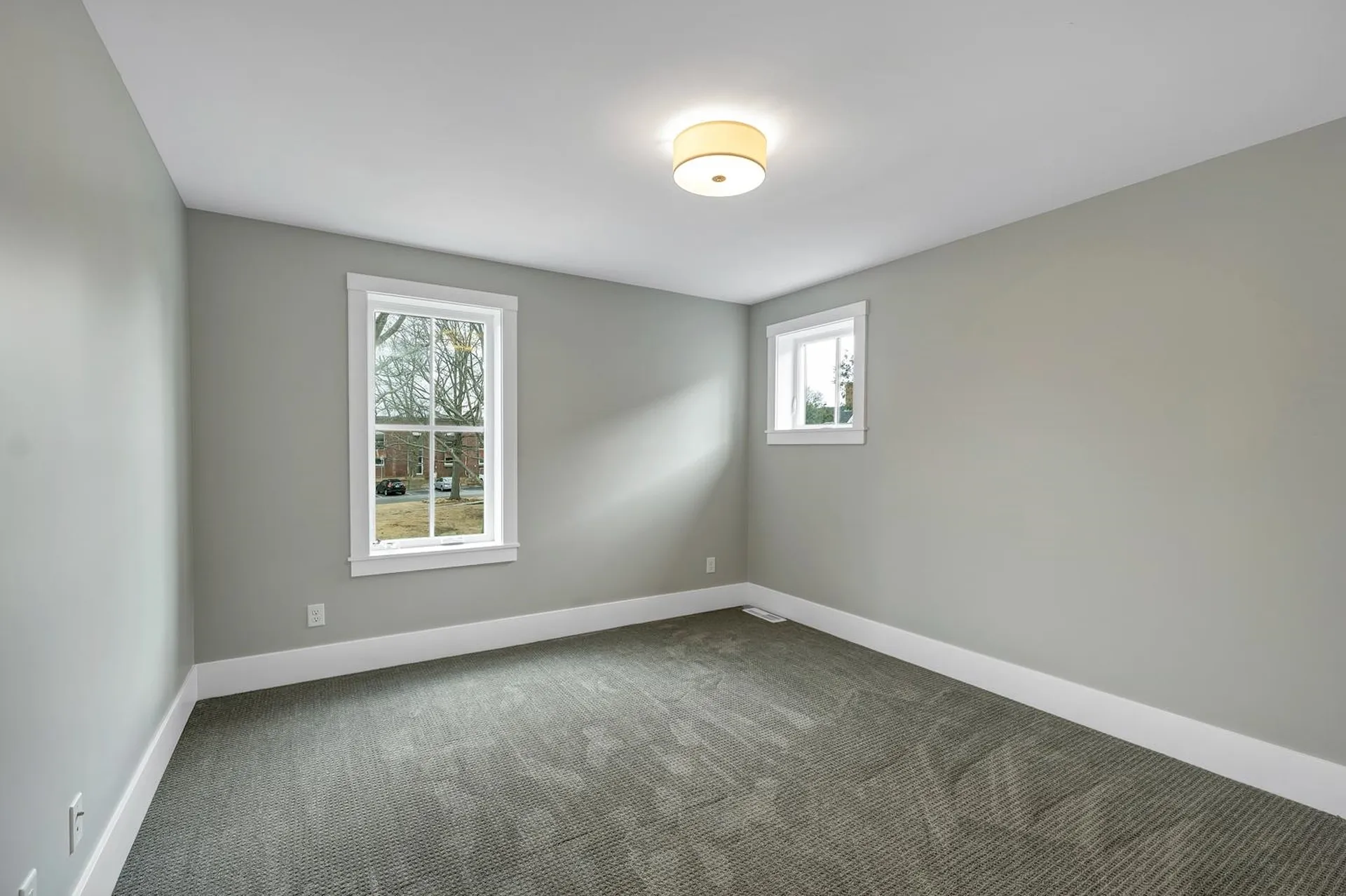 95 Brewster Street Portsmouth NH 03801