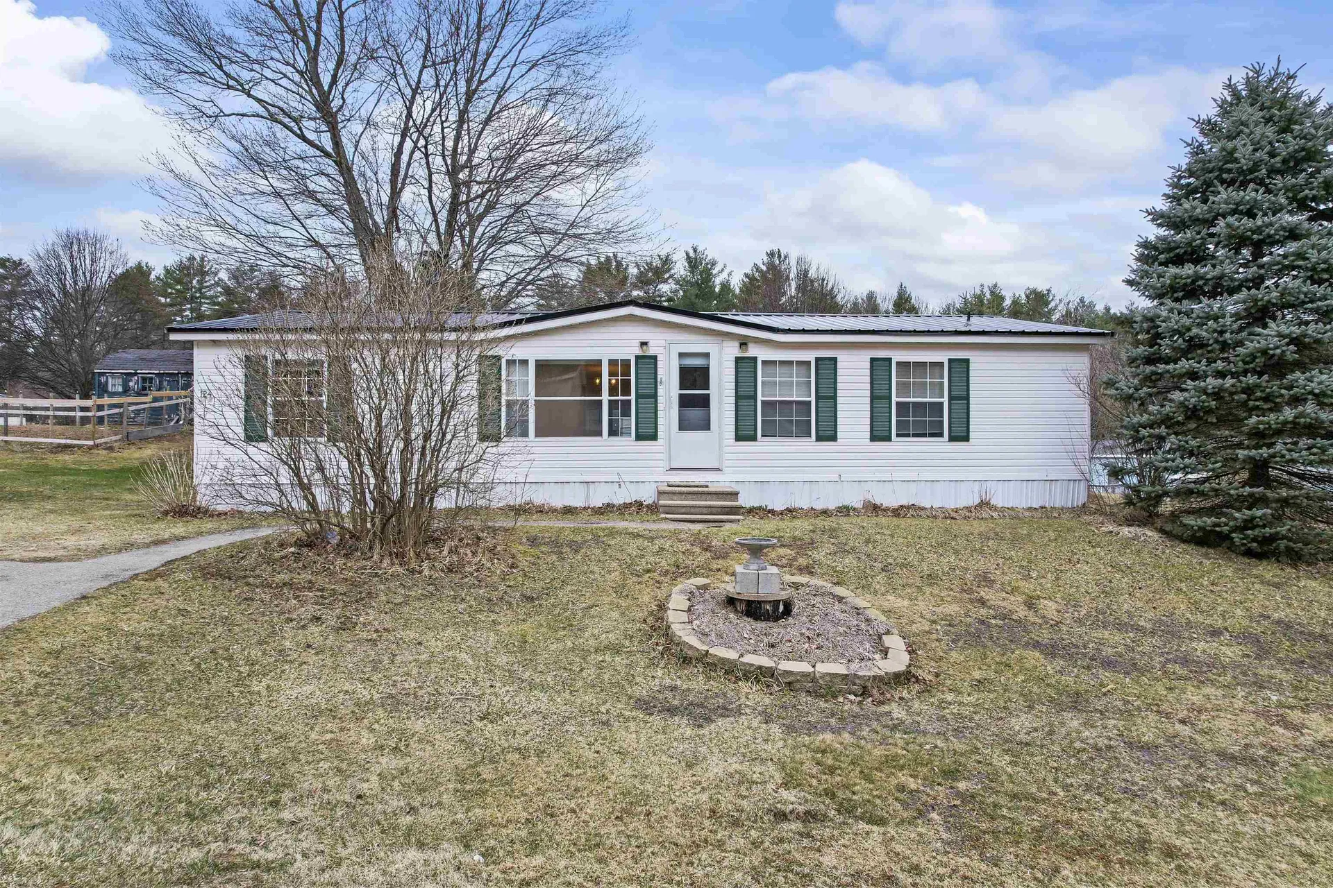 124 Jamey Drive Rochester NH 03868