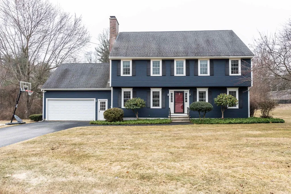 5 Plum Drive Nashua NH 03062