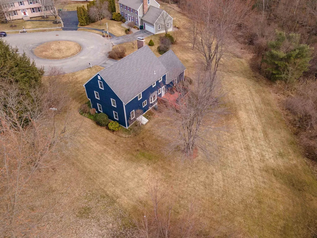 5 Plum Drive Nashua NH 03062