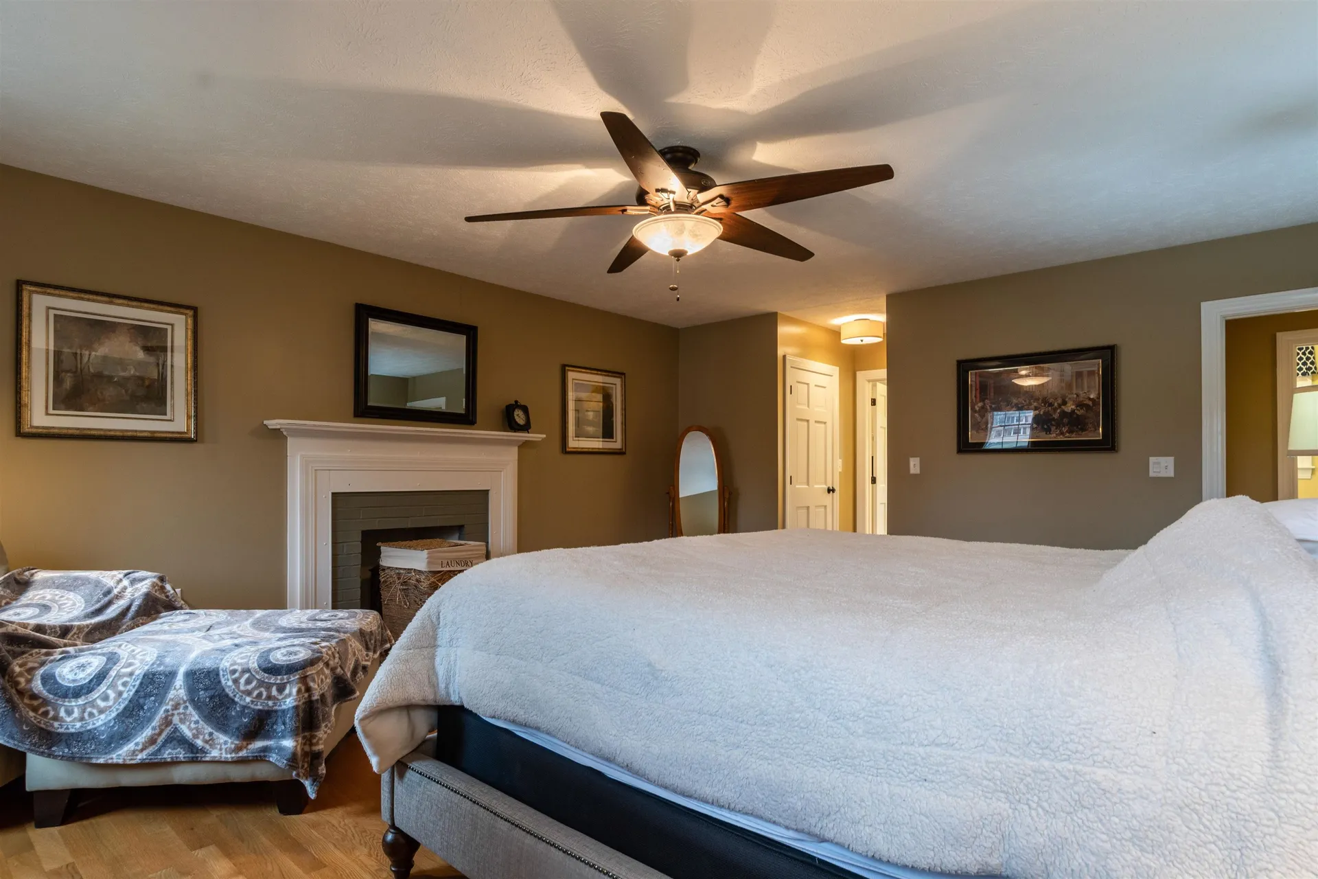 5 Plum Drive Nashua NH 03062