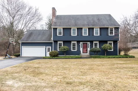 5 Plum Drive Nashua NH 03062