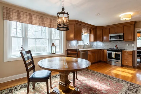 5 Plum Drive Nashua NH 03062