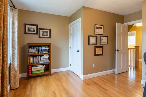5 Plum Drive Nashua NH 03062