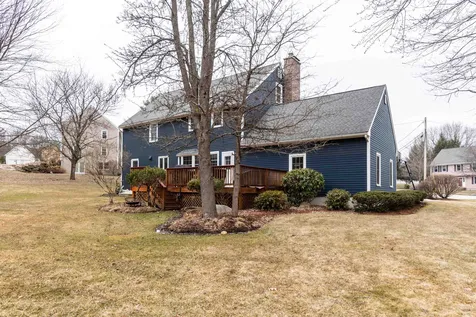 5 Plum Drive Nashua NH 03062