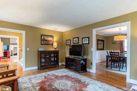 5 Plum Drive Nashua NH 03062