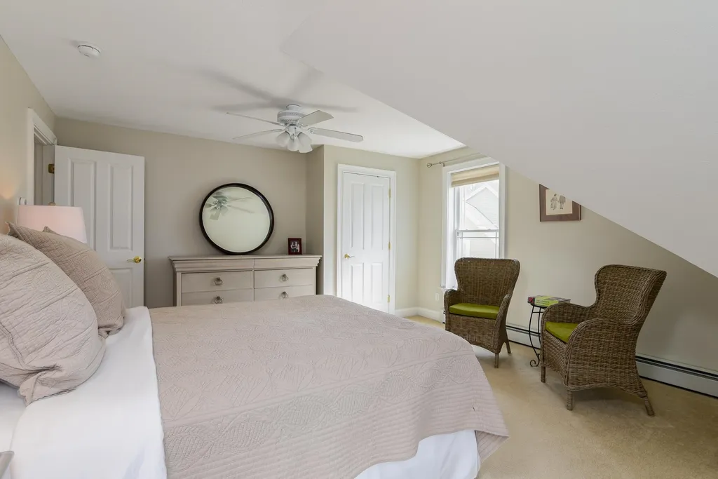3 Izzy Lane Kittery ME 03904