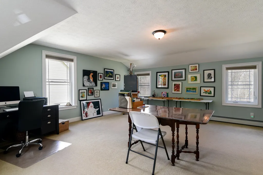 3 Izzy Lane Kittery ME 03904