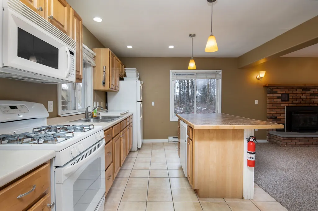 306 Heather Lane Mendon VT 05701