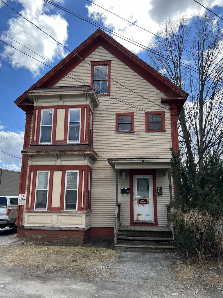 24 School Street Claremont NH 03743