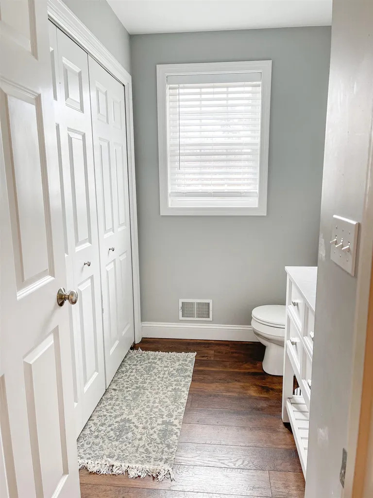 12 Everett Street Derry NH 03038