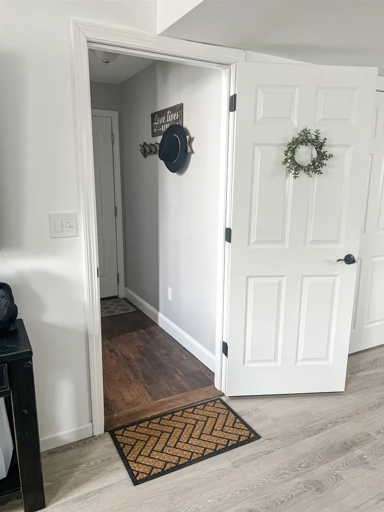 12 Everett Street Derry NH 03038