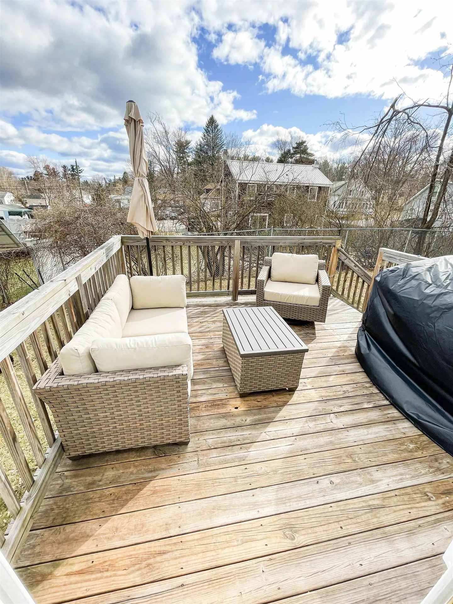 12 Everett Street Derry NH 03038