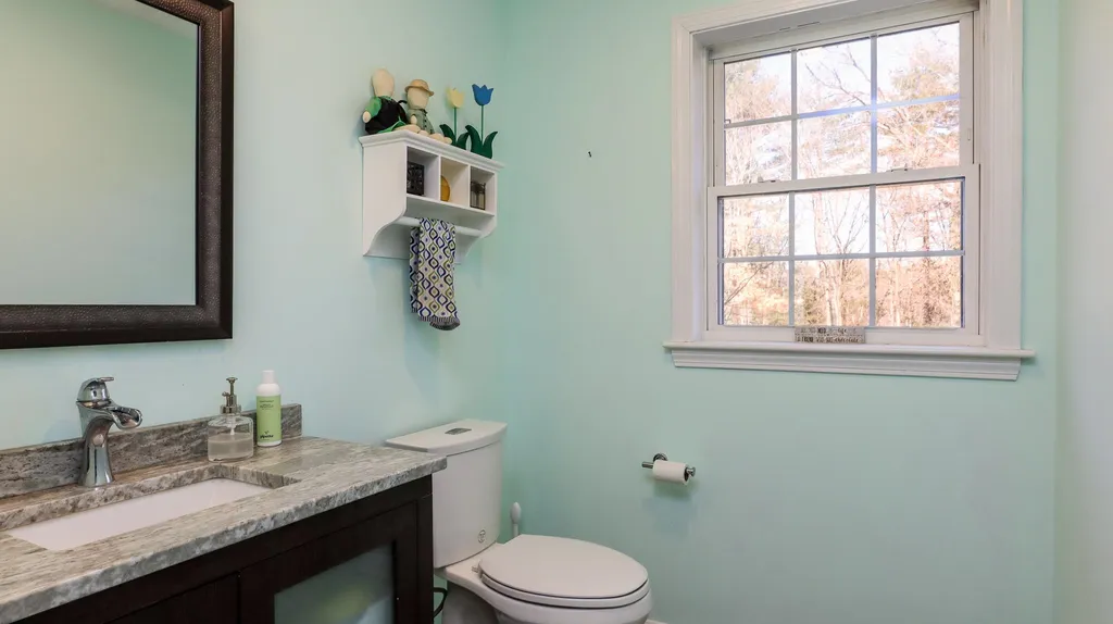 11 Bear Run Drive Litchfield NH 03052