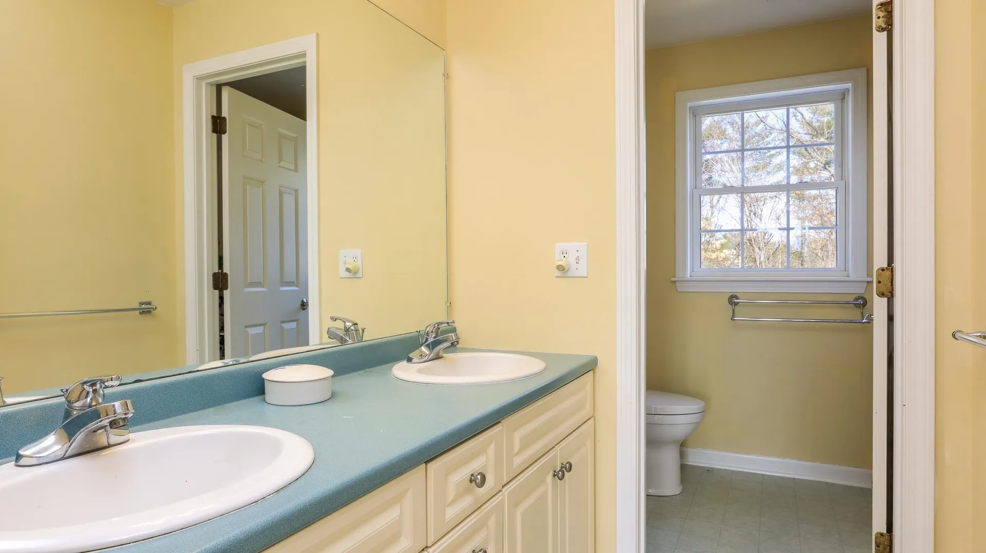 11 Bear Run Drive Litchfield NH 03052