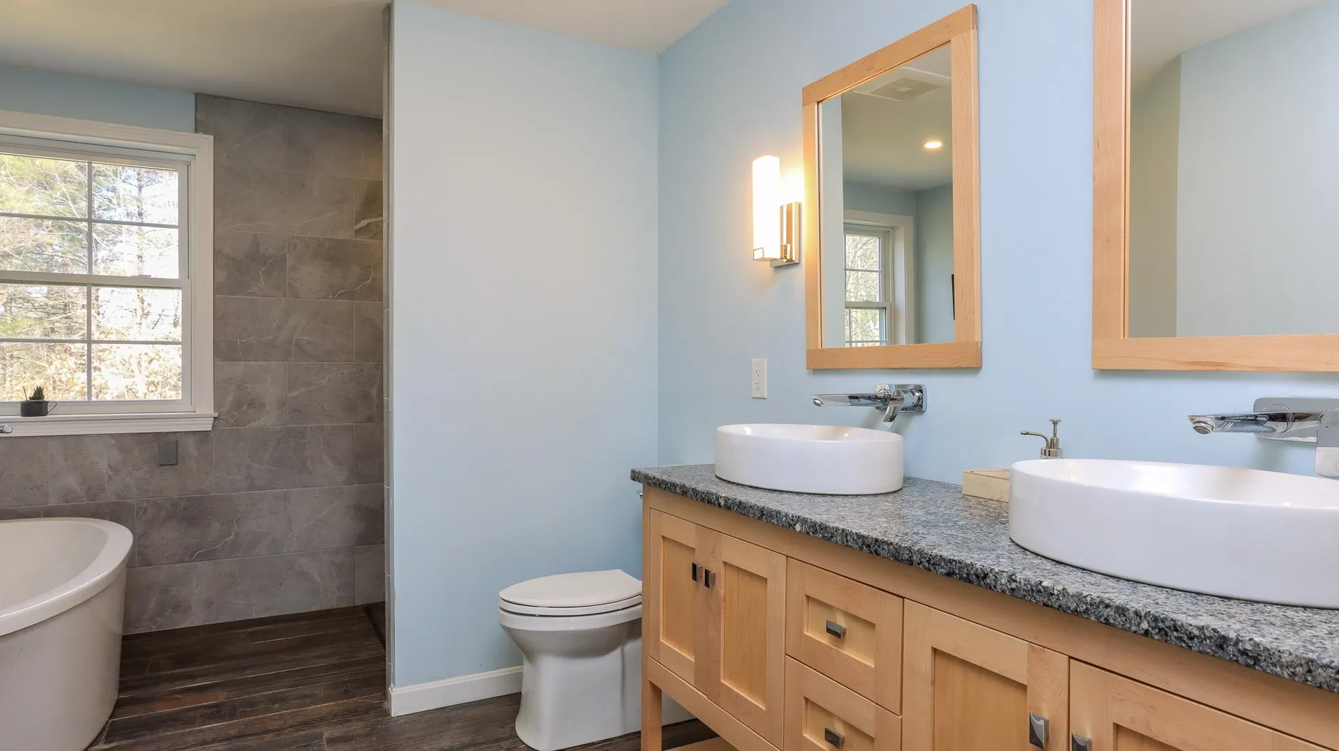 11 Bear Run Drive Litchfield NH 03052