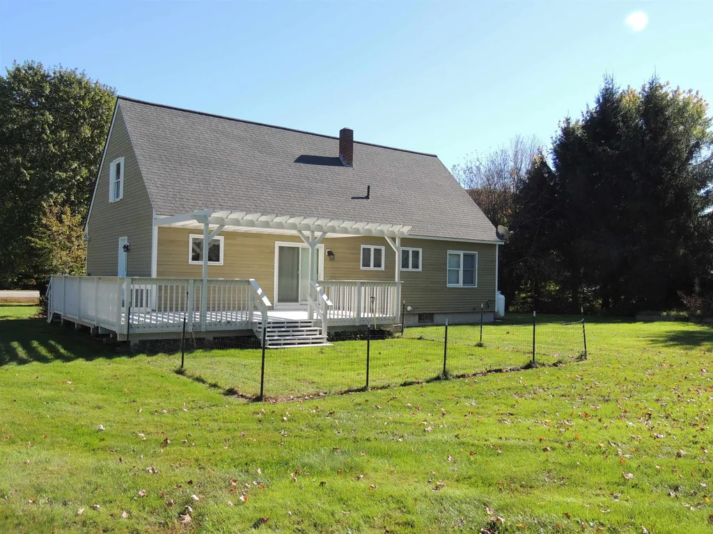 3 Dearborn Circle Walpole NH 03608
