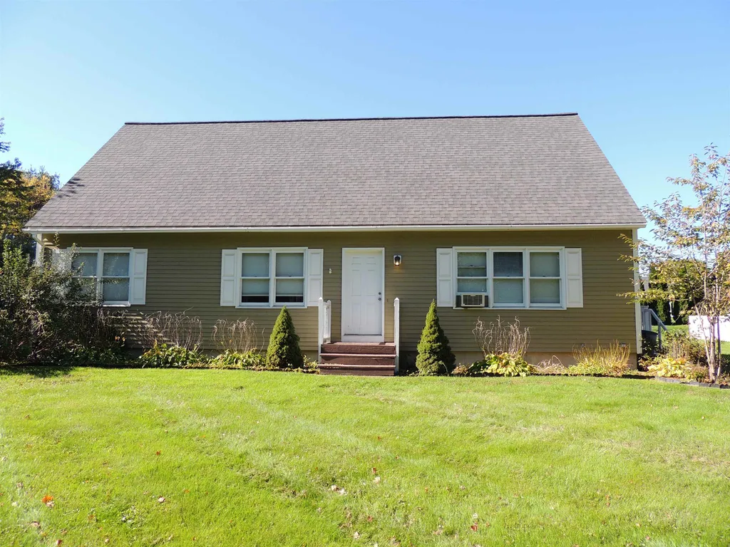 3 Dearborn Circle Walpole NH 03608